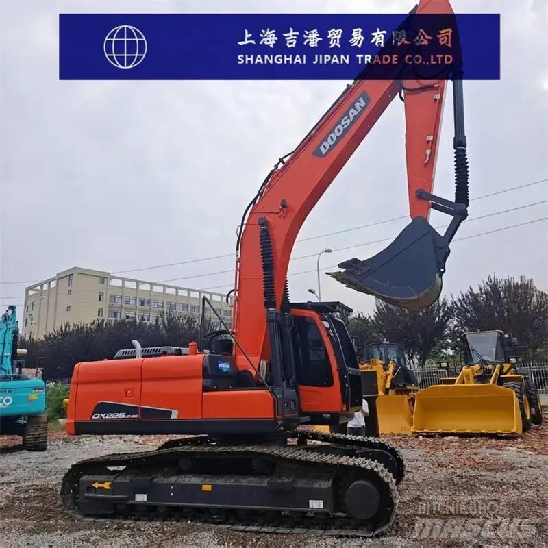 Doosan DX 225 Koparki gąsienicowe