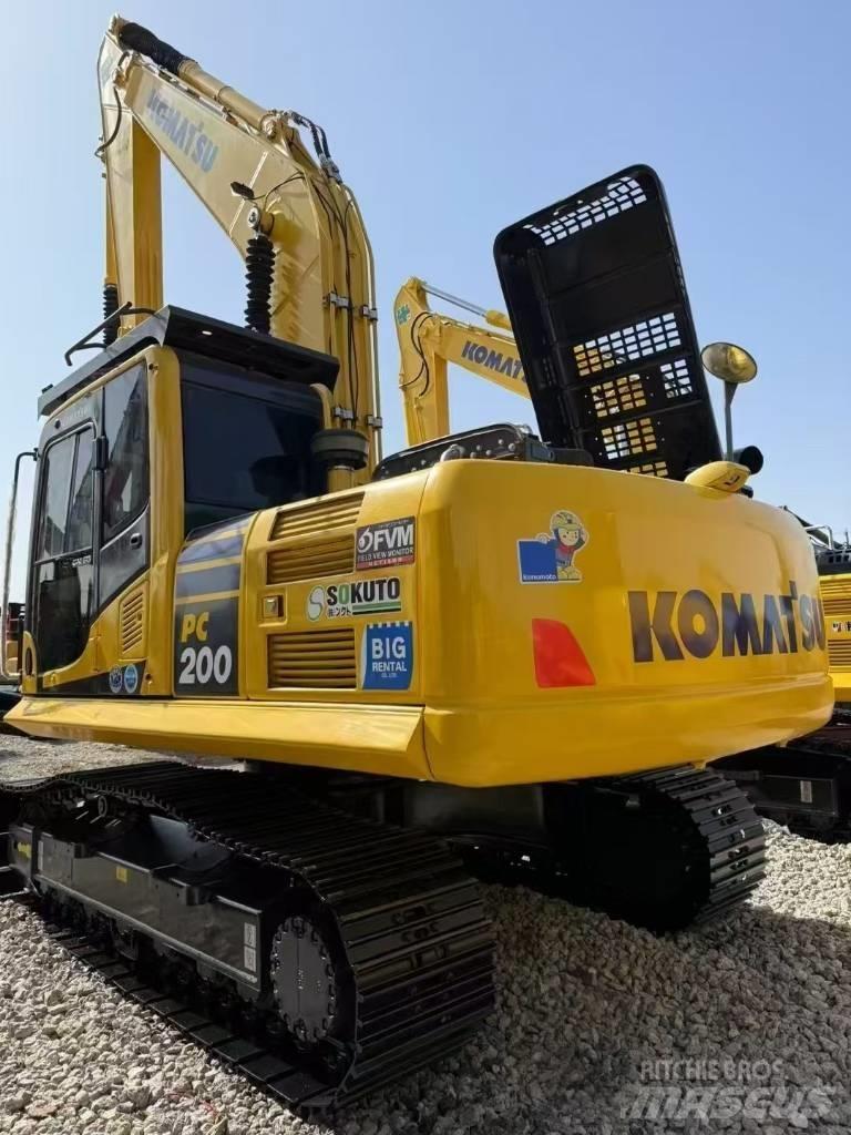 Komatsu 200-8 Koparki gąsienicowe