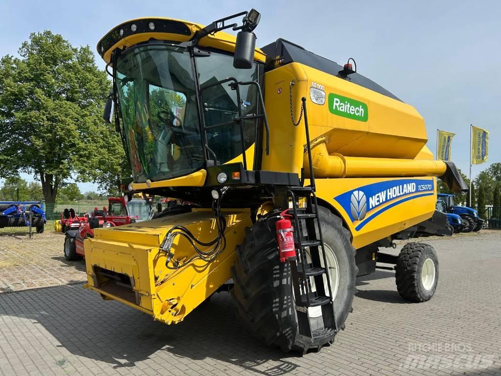 New Holland TC 5070 Kombajny zbożowe