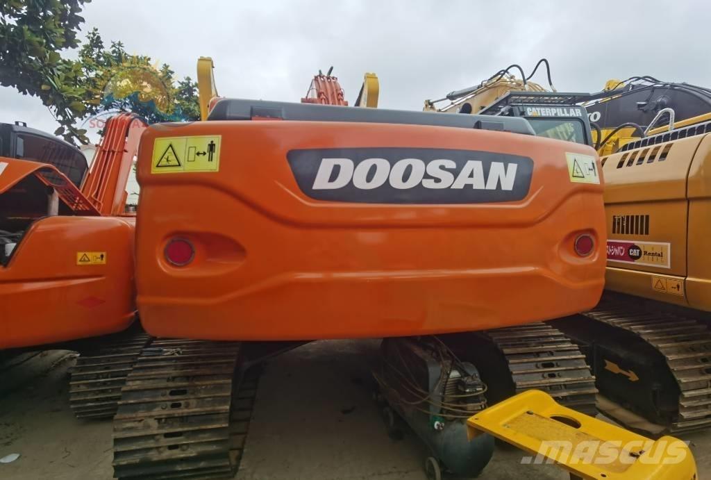 Doosan DX 225 LC Koparki gąsienicowe