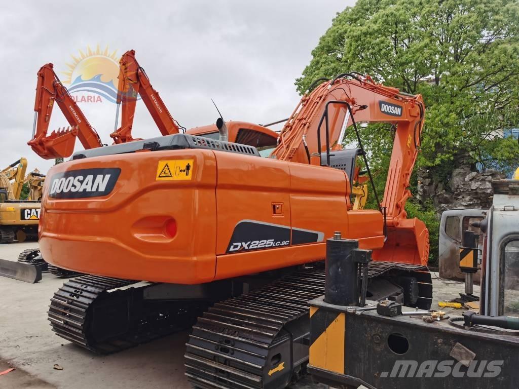 Doosan DX 225 LC Koparki gąsienicowe
