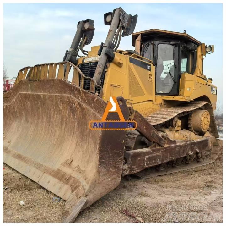 CAT D8T bulldozers Spycharki gąsienicowe