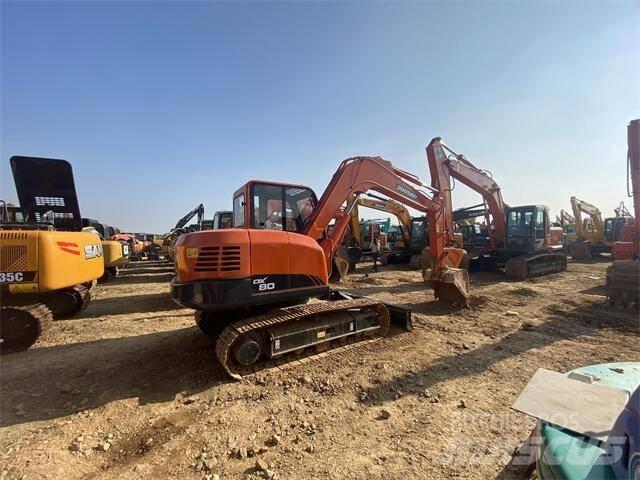 Doosan DX80 Minikoparki