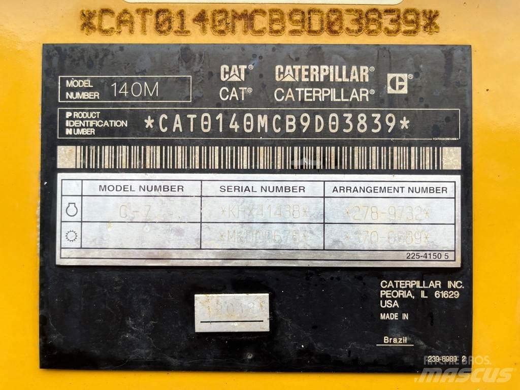 CAT 140M Równiarki