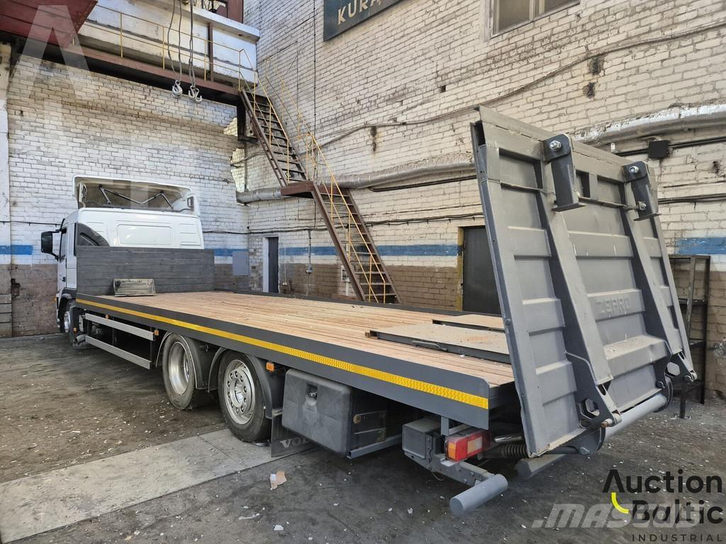 Volvo FM380 Ciężarówki typu Platforma / Skrzynia