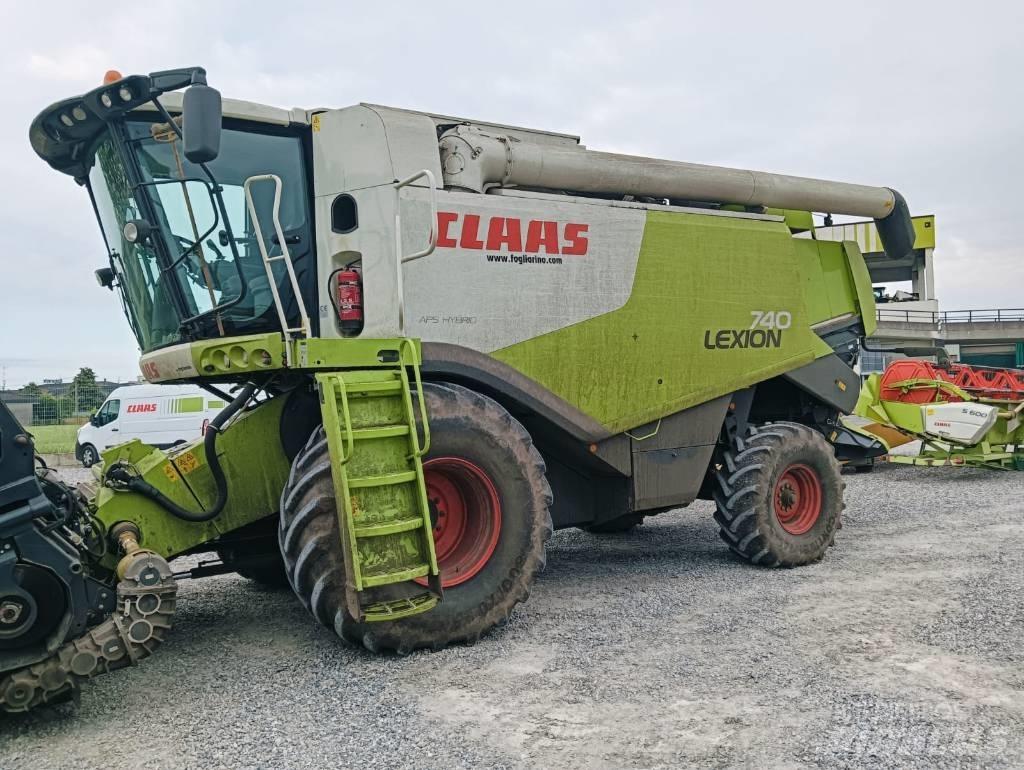 CLAAS Lexion 740 Kombajny zbożowe