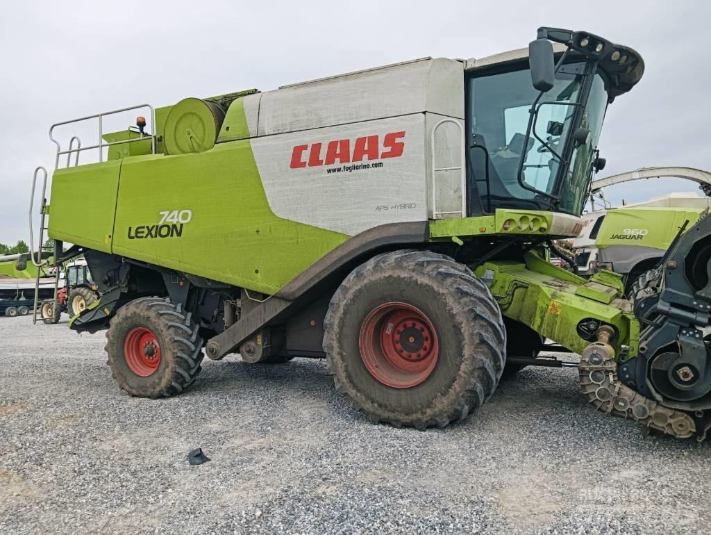 CLAAS Lexion 740 Kombajny zbożowe