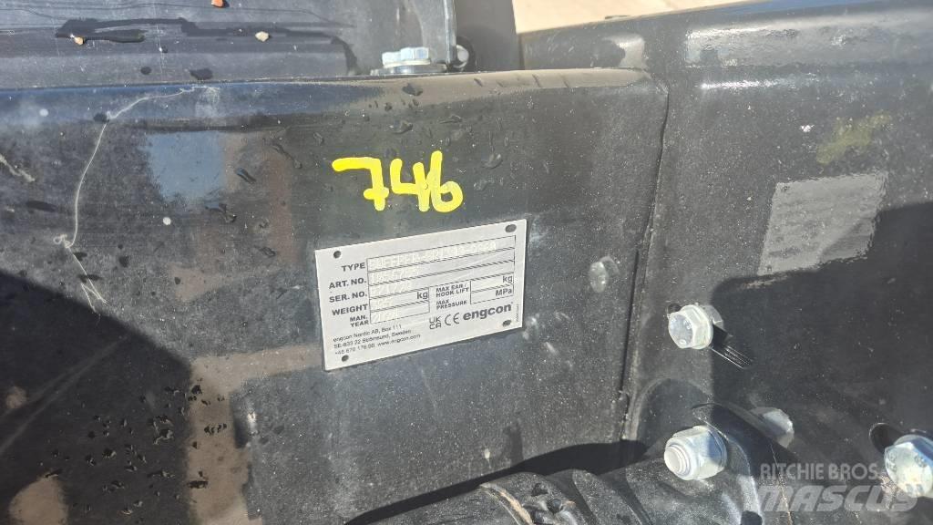 Engcon sweeper Zamiatarki - Zgarniarki - Odśnieżarki