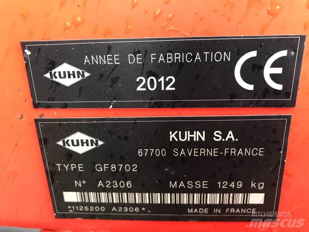 Kuhn GF 8702 Zgrabiarki i przetrząsacze