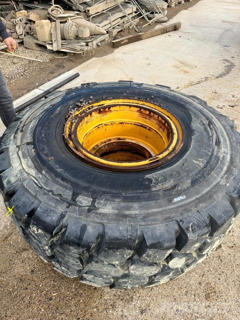Goodride 23.5R25 Opony, koła i felgi