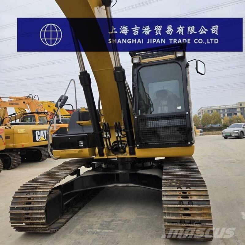 CAT 326 Koparki gąsienicowe