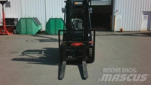 Manitou MI30G ST5 Wózki widłowe terenowe