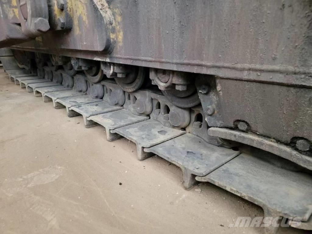 CAT D7G2 Spycharki gąsienicowe