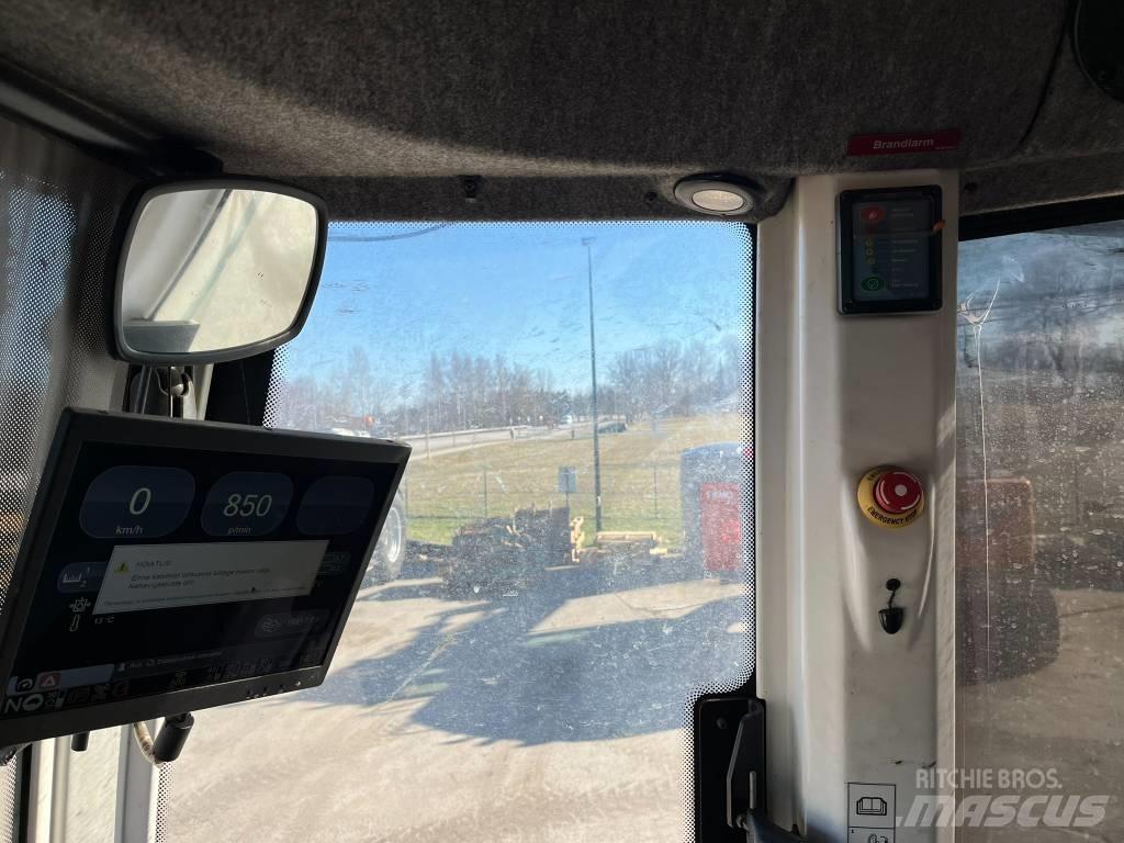 Komatsu 865 Forwardery