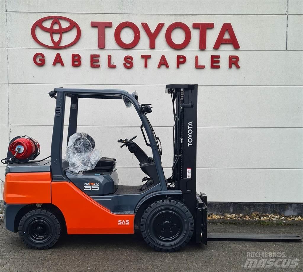 Toyota 02-8FGJF35 Wózki LPG