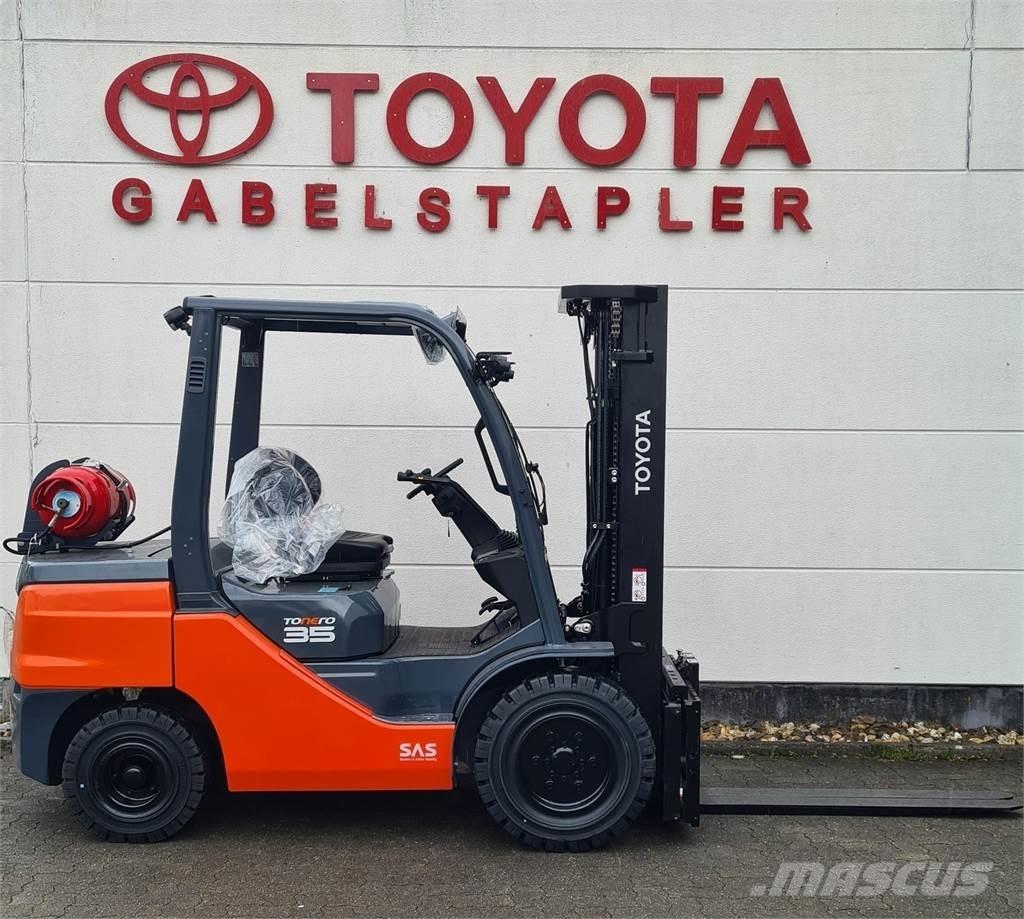 Toyota 02-8FGJF35 Wózki LPG