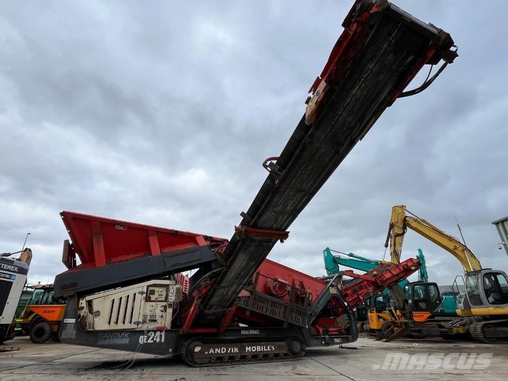 Sandvik QE 241 Przesiewacze