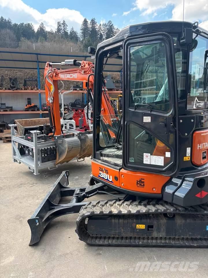 Hitachi ZX38U P-Line Minikoparki