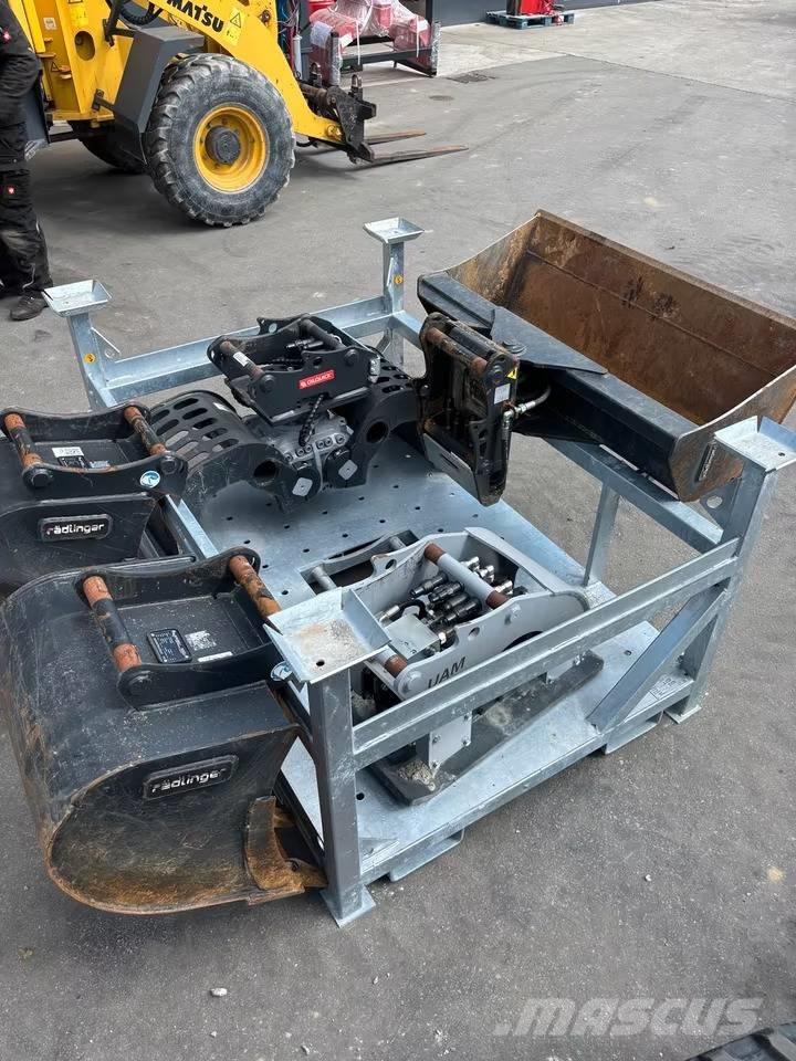 Hitachi ZX38U P-Line Minikoparki