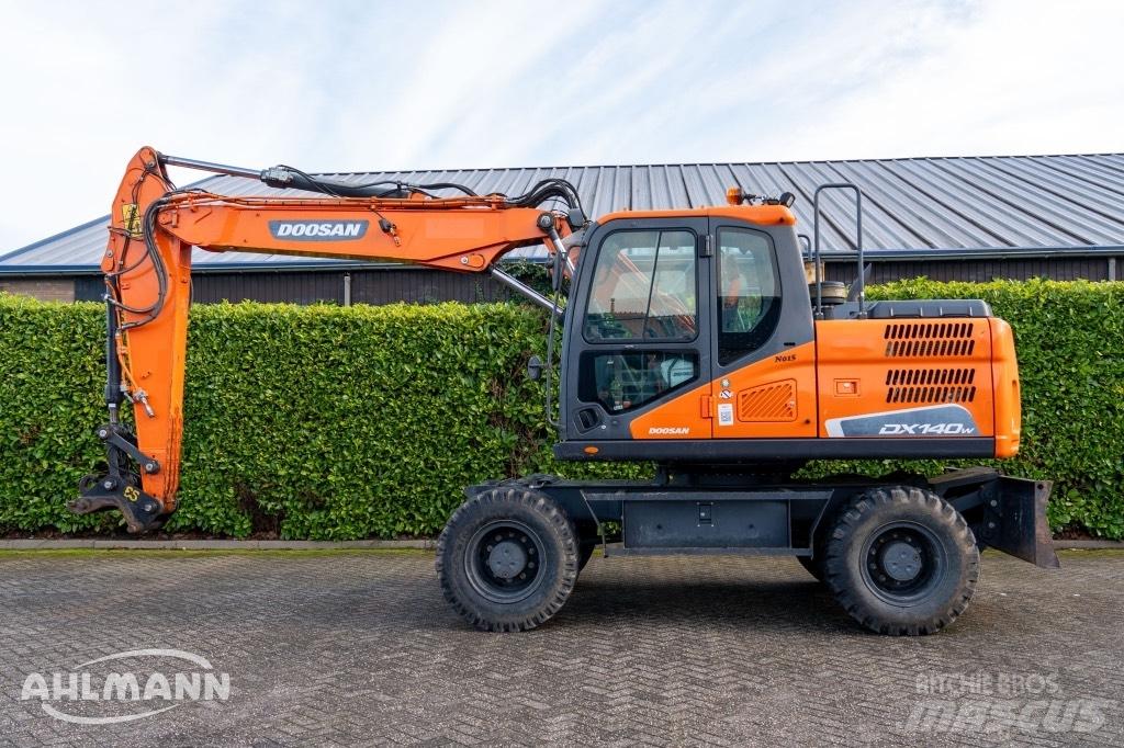 Doosan DX140W-5 Koparki kołowe