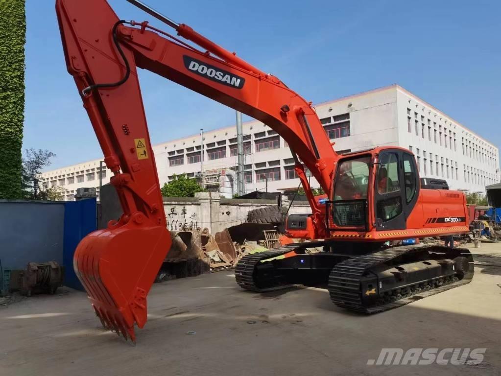 Doosan DX 300 Koparki gąsienicowe