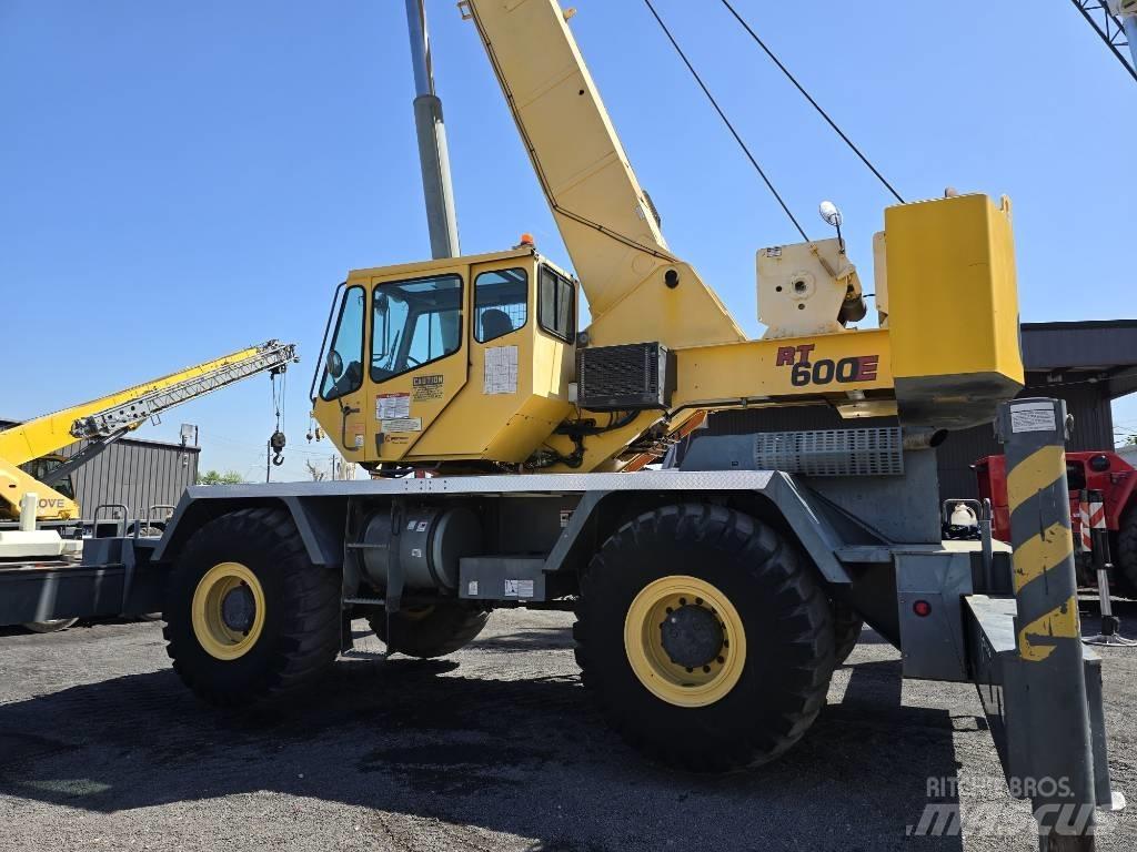 Grove RT 600 E Żurawie terenowe