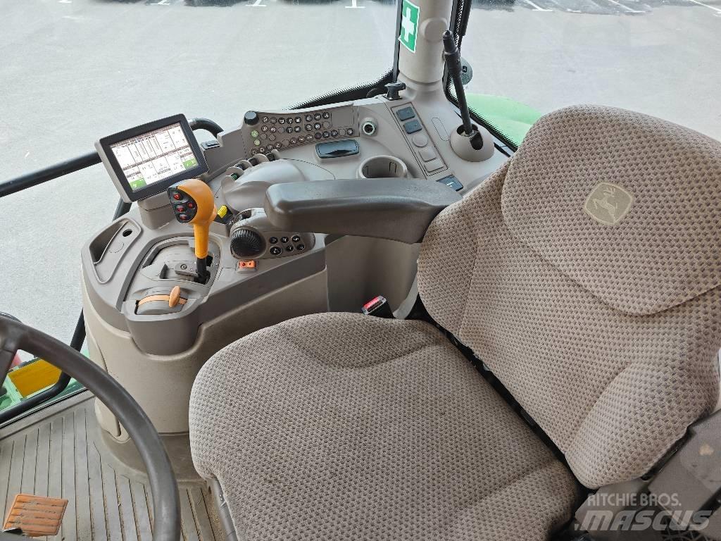 John Deere 6215 R Ciągniki rolnicze
