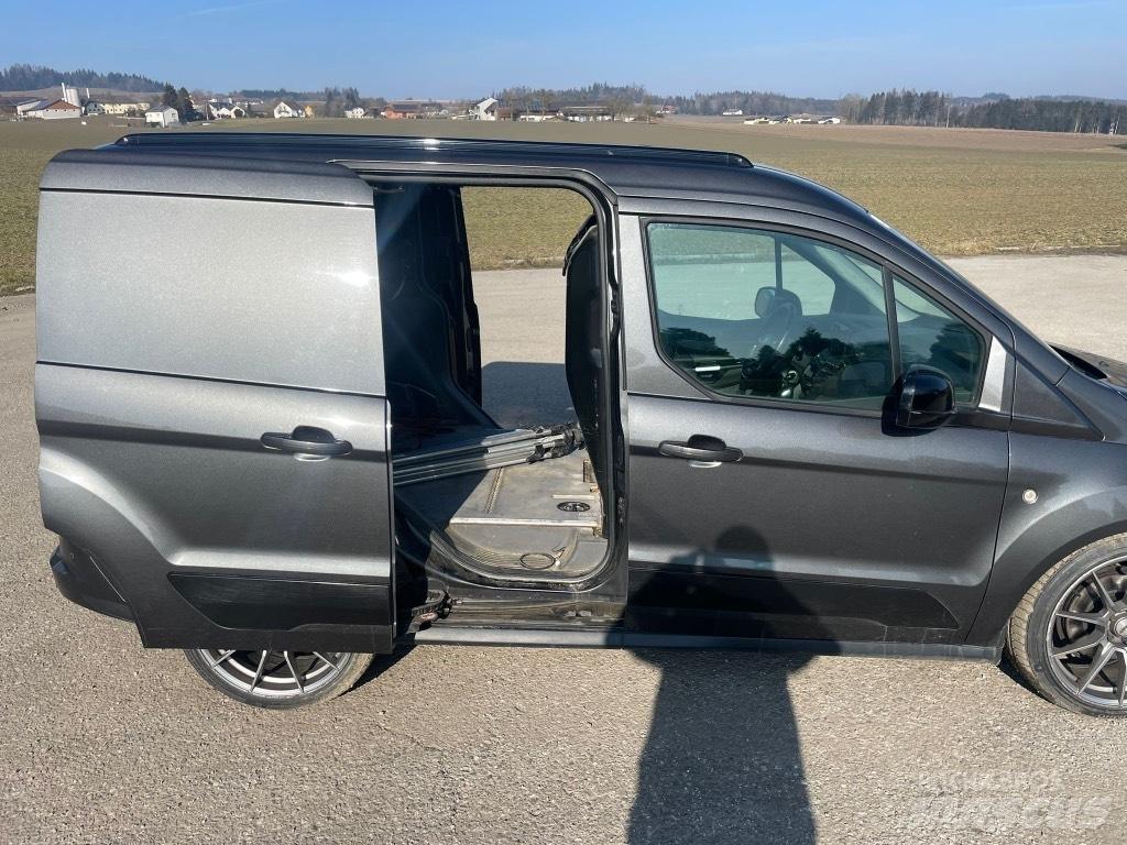 Ford Transit Samochody dostawcze ze skrzynią zamkniętą