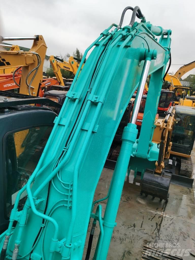 Kobelco SK 200 Koparki gąsienicowe