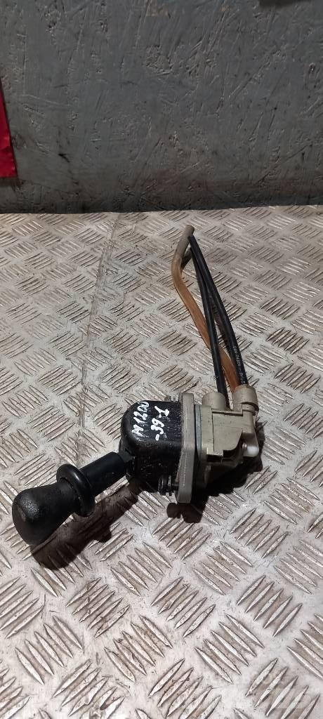 MAN TGA    81523156185 Kabiny i wnętrze