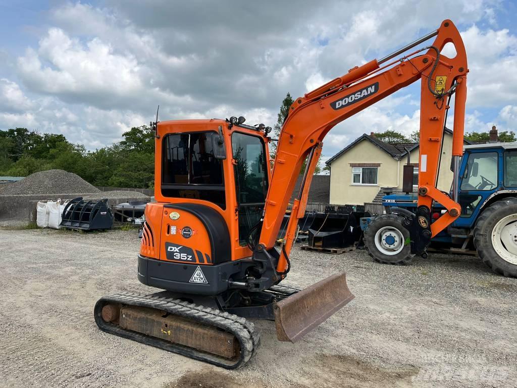Doosan DX35Z Minikoparki
