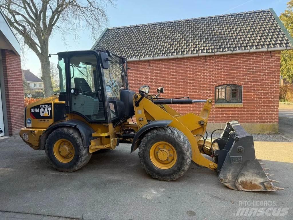 CAT 907M Ładowarki kołowe