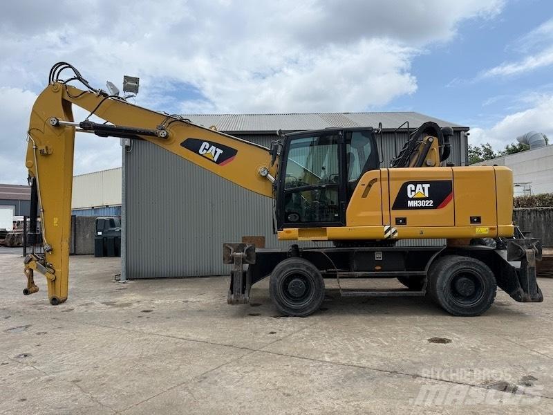 CAT MH 3022 Koparki przeładunkowe