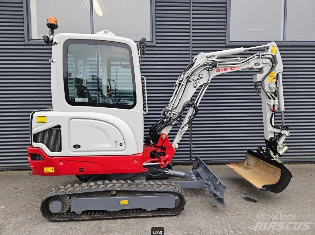 Takeuchi TB 225 Minikoparki