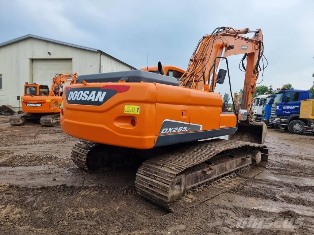 Doosan DX 255 LC Koparki gąsienicowe