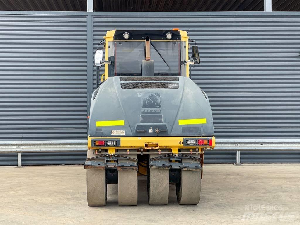 Bomag BW 25 RH Walce ogumione