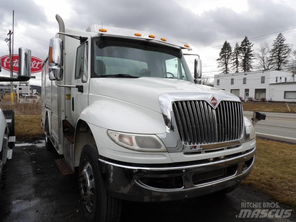 Freightliner M2 Samochody do transportu napojów
