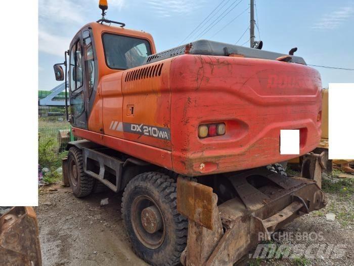 Doosan DX210WA Koparki kołowe