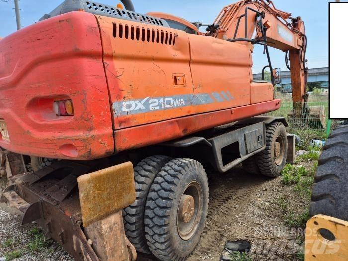 Doosan DX210WA Koparki kołowe