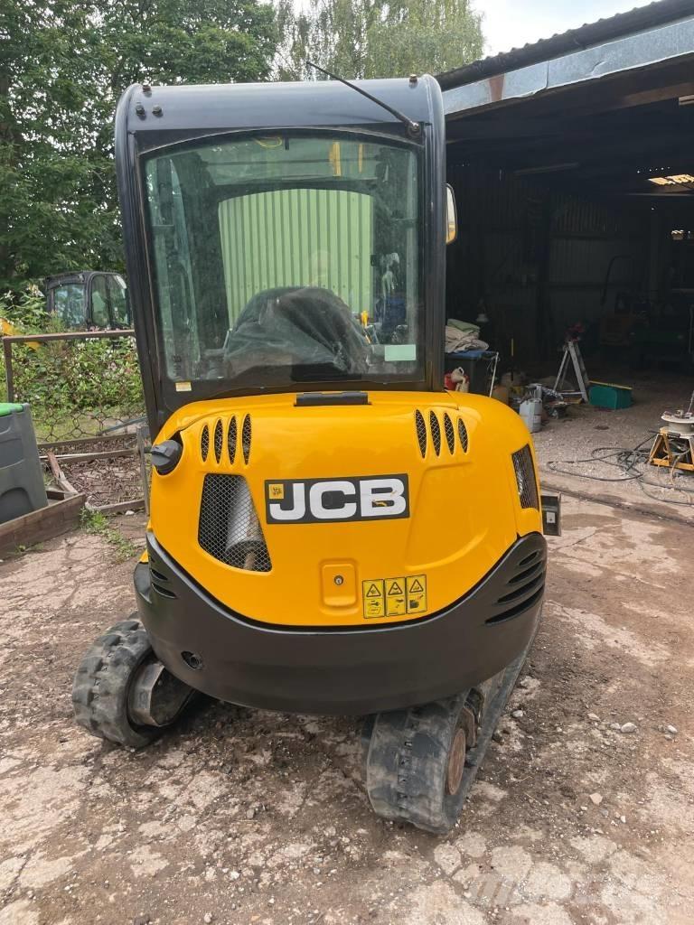 JCB 8026 CTS Minikoparki
