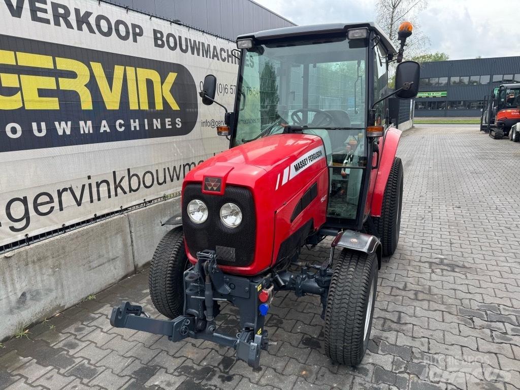 Massey Ferguson 1547 Ciągniki rolnicze