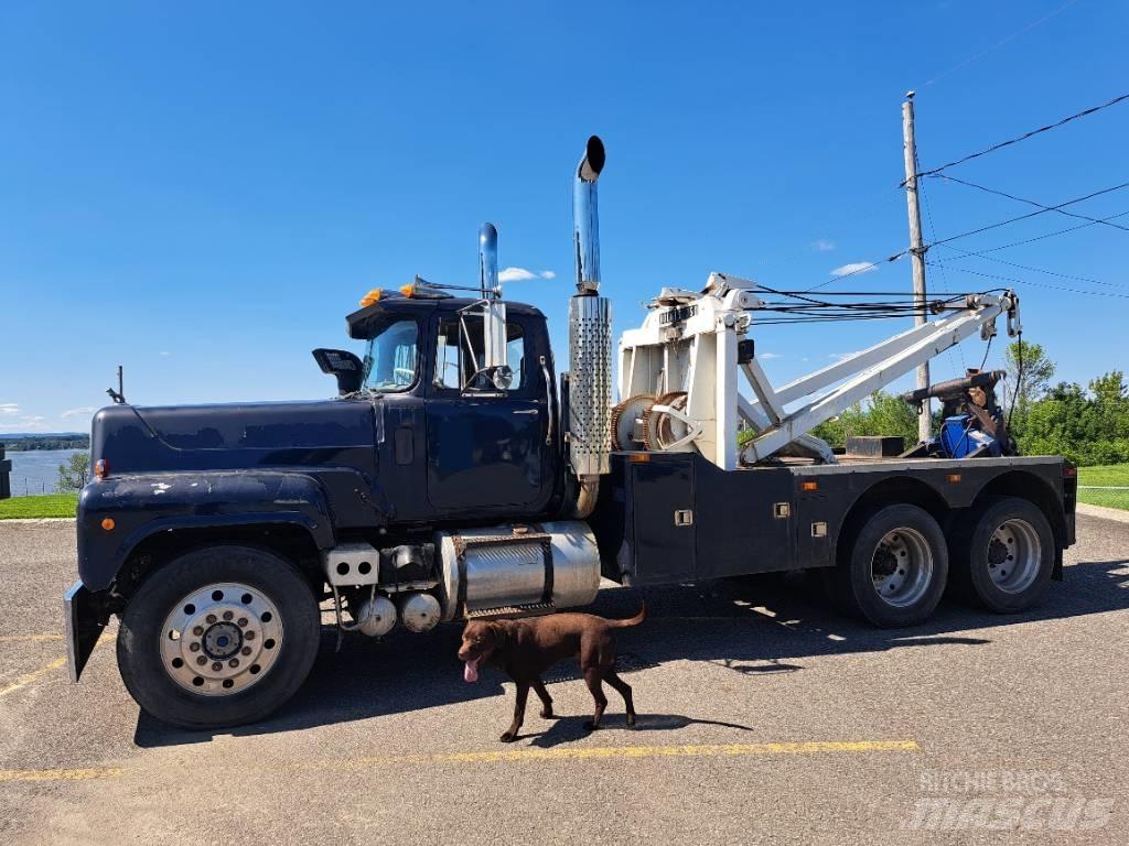 Mack RS797LST Samochody ratownicze pomocy drogowej