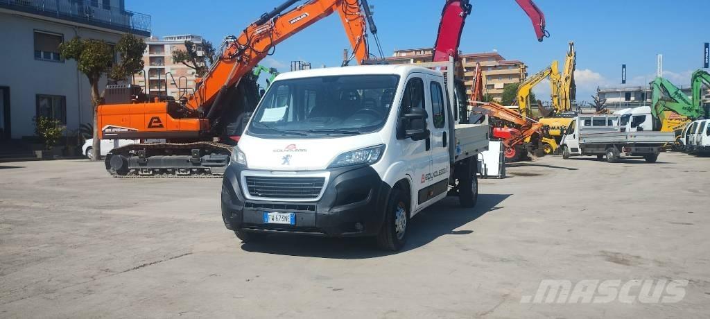 Peugeot Boxer Samochody dostawcze ze skrzynią zamkniętą