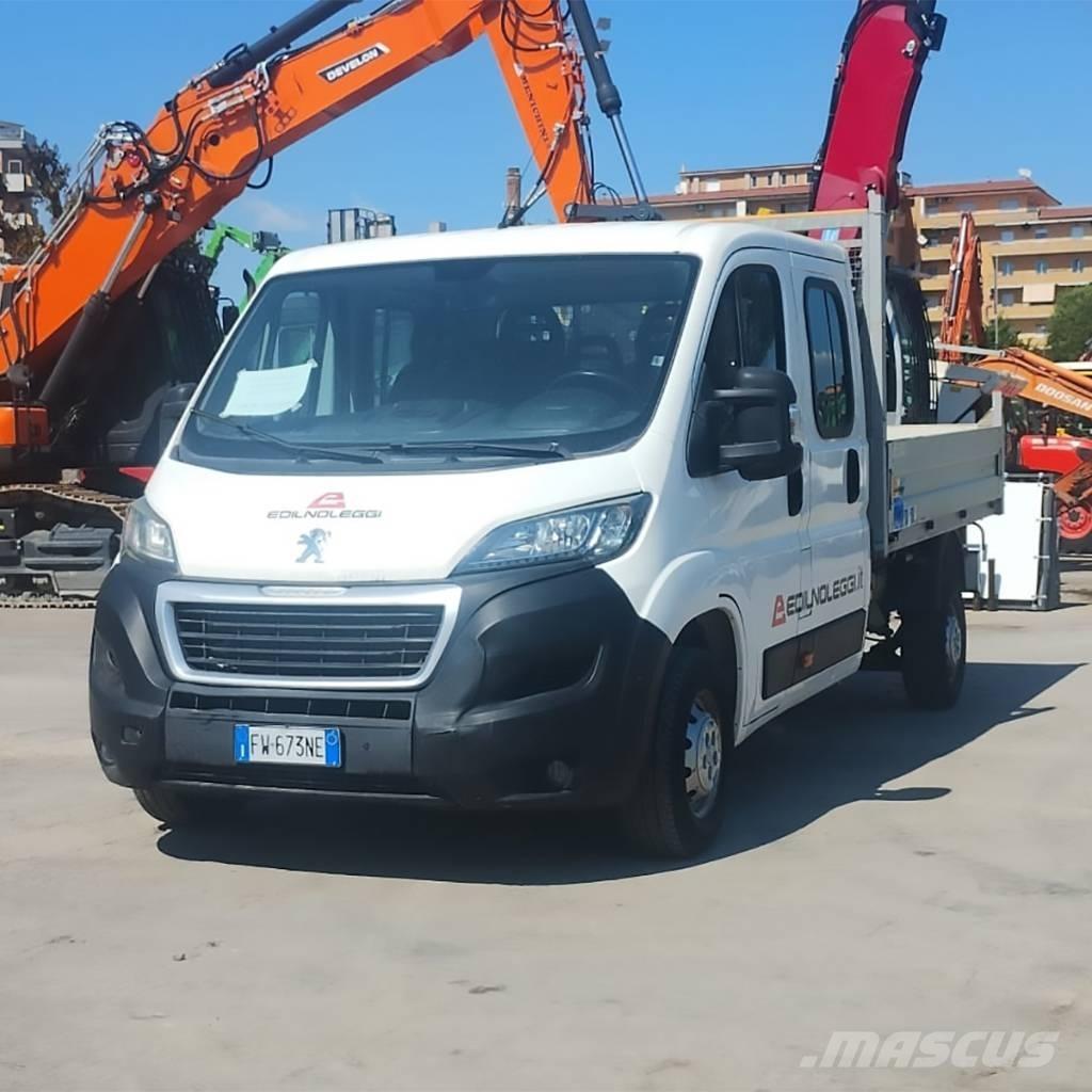 Peugeot Boxer Samochody dostawcze ze skrzynią zamkniętą