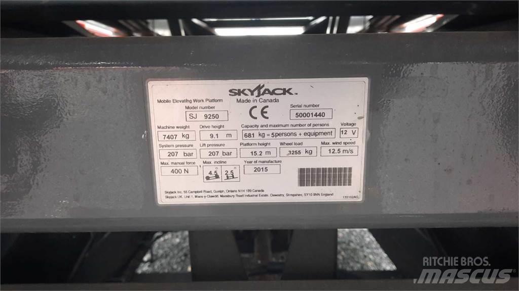 SkyJack 9250RT Podnośniki nożycowe