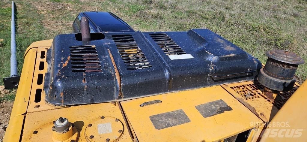 Hyundai R250LC Koparki gąsienicowe