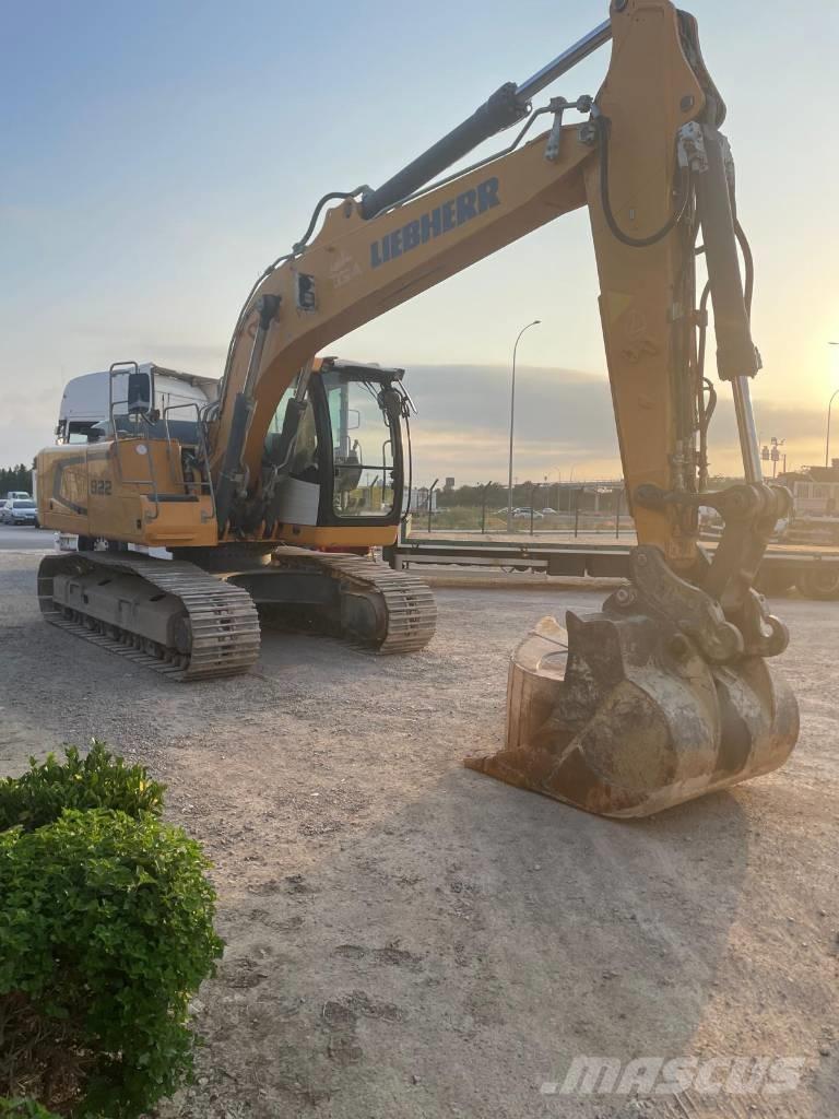 Liebherr R922 NLC Koparki gąsienicowe