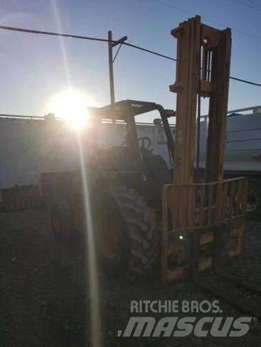 CASE 586H Wózki widłowe terenowe