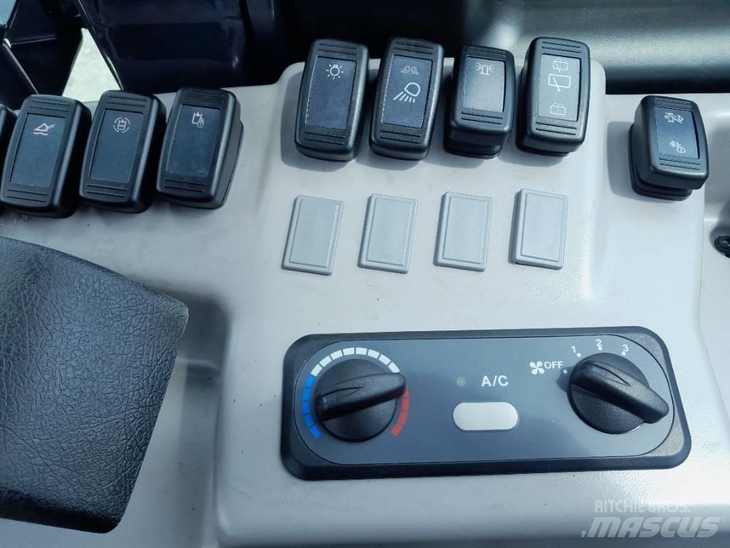 Kubota R 090 Ładowarki teleskopowe