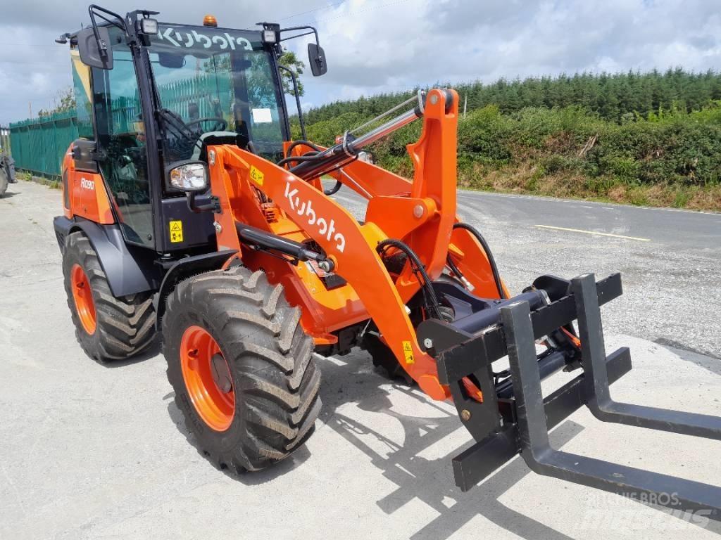 Kubota R 090 Ładowarki teleskopowe
